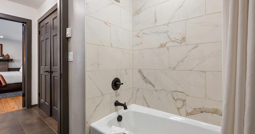 Roundup A bath and shower