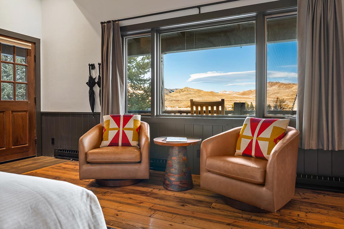 Roundup C2 sitting area