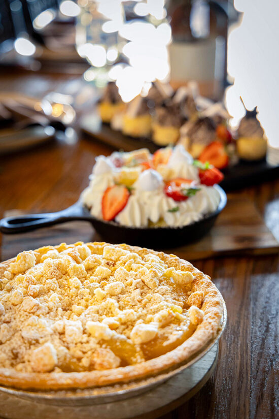 CLU-dining-10