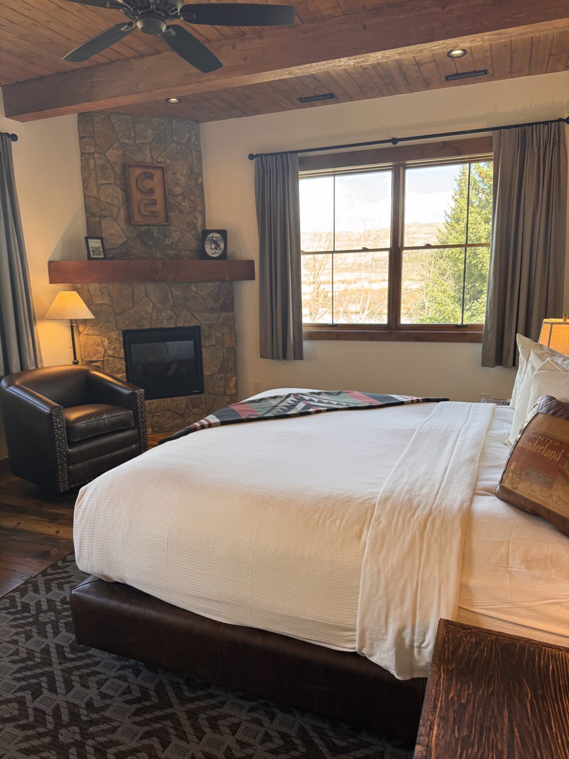 Downstairs bedroom of evergreen cabin