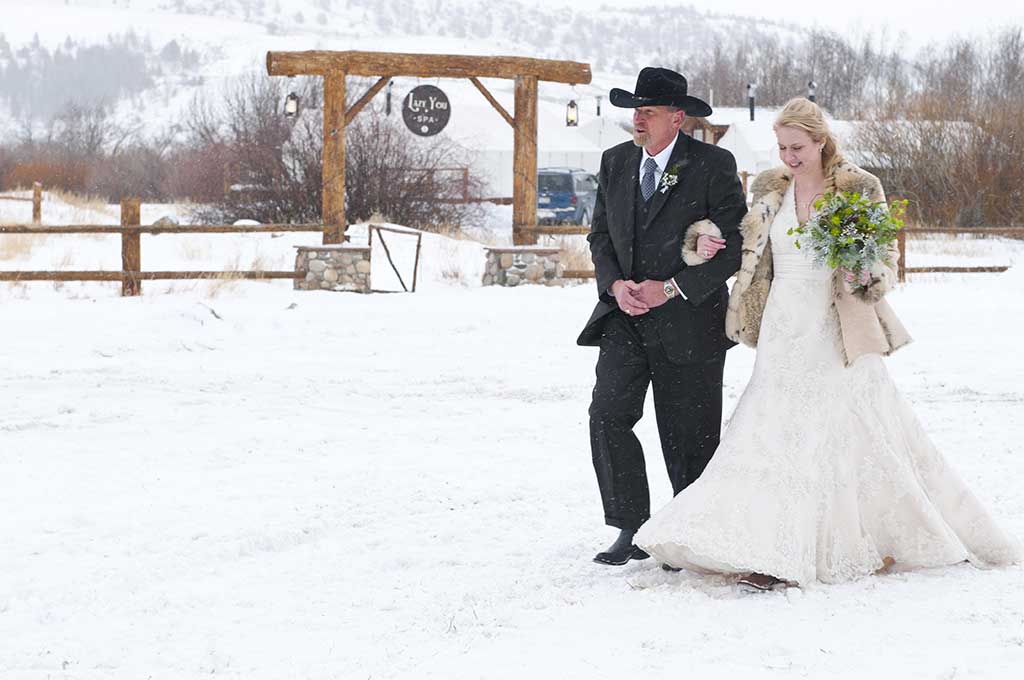 winter ranch wedding ideas