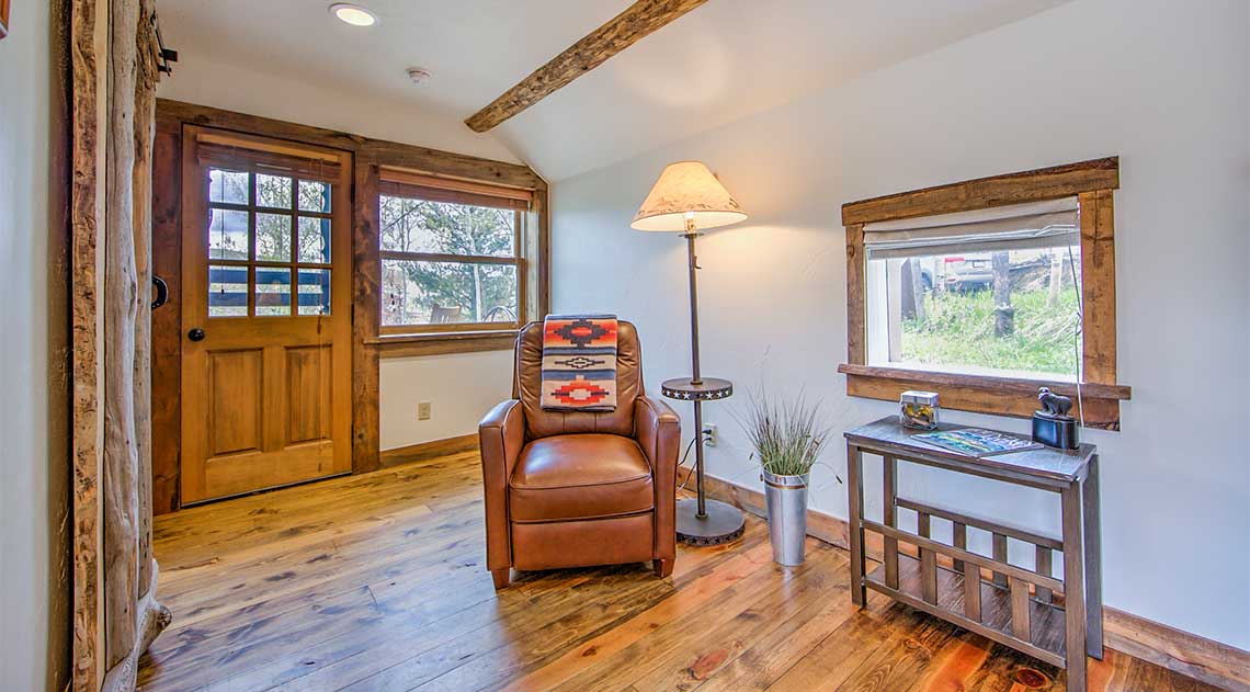 Aspen cabin foyer