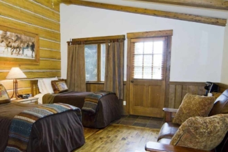 Various bed combinations are available on our guest ranch in Colorado, including king beds, double beds and even bunk beds.